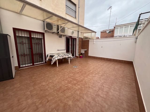 2 makuuhuone Huoneisto myytävänä paikassa Lo Pagan, San Pedro del Pinatar mukana 
autotalli - 149 950 € (Ref: 8856892)