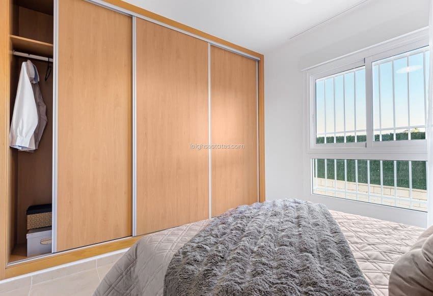 1 slaapkamer Appartement te koop in Orihuela Costa met zwembad garage - € 142.500 (Ref: 8873933)