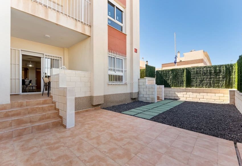 2 bedroom Apartment for sale in Orihuela Costa with pool garage - € 186,500 (Ref: 8873934)