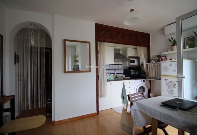 1 slaapkamer Appartement te koop in Villamartin, Orihuela met zwembad garage - € 109.000 (Ref: 8879726)