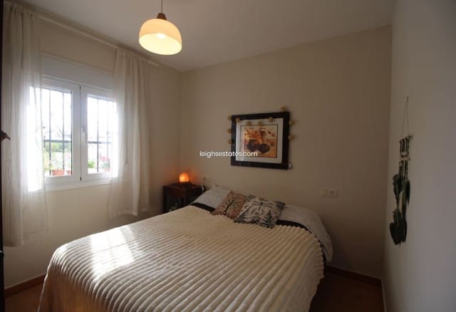 1 slaapkamer Appartement te koop in Villamartin, Orihuela met zwembad garage - € 109.000 (Ref: 8879726)