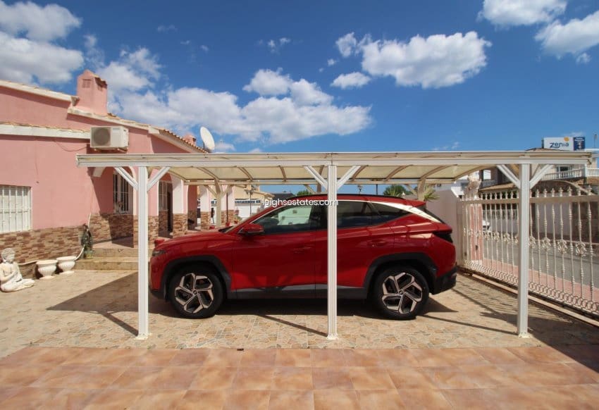 4 slaapkamer Villa te koop in La Regia met garage - € 690.000 (Ref: 8905041)