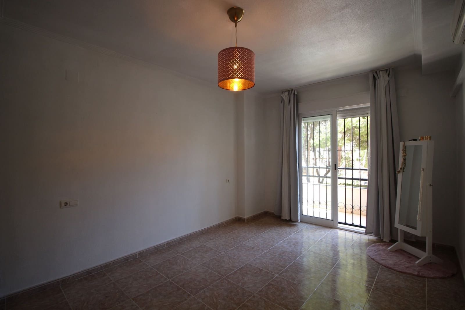 3 soveværelse Byhus til salg i Dehesa de Campoamor med swimmingpool - € 287.000 (Ref: 8921082)