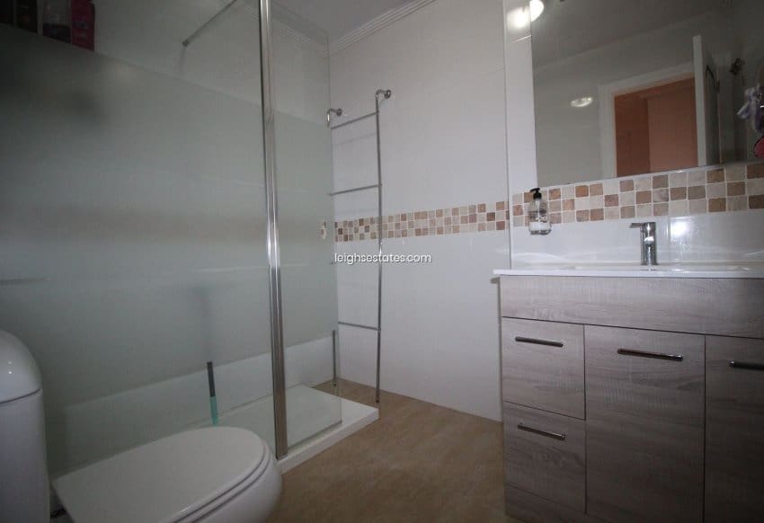 3 soverom Hus til salgs i Dehesa de Campoamor med svømmebasseng - € 287 000 (Ref: 8921082)