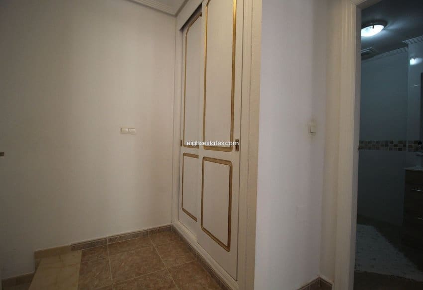 3 soverom Hus til salgs i Dehesa de Campoamor med svømmebasseng - € 287 000 (Ref: 8921082)