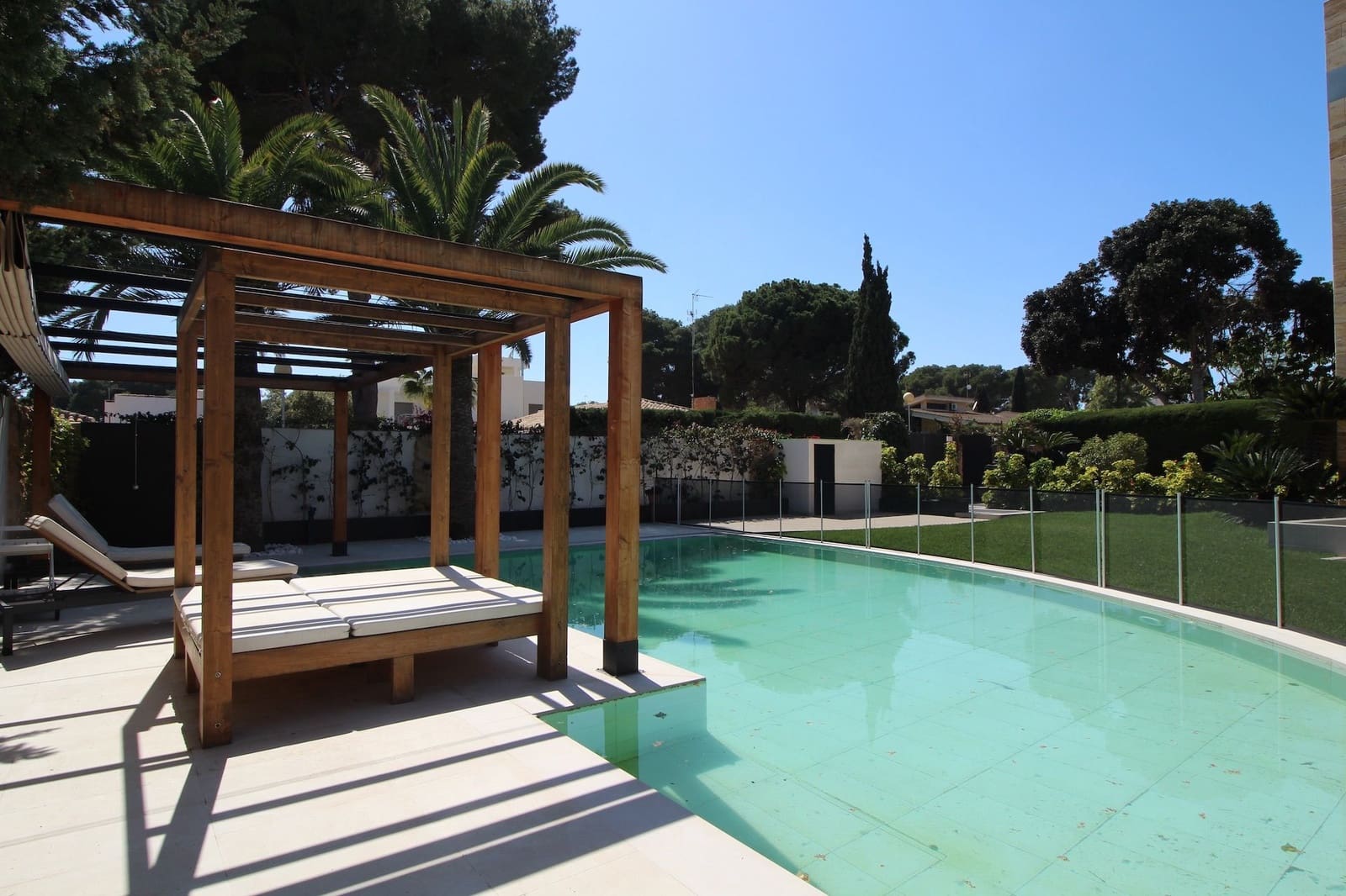 Chalet de 7 habitaciones en Dehesa de Campoamor en venta con piscina garaje - 3.950.000 € (Ref: 8934808)