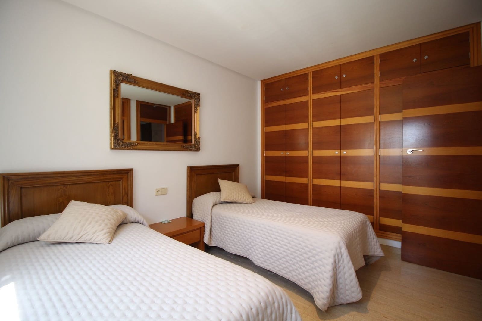 Chalet de 7 habitaciones en Dehesa de Campoamor en venta con piscina garaje - 3.950.000 € (Ref: 8934808)