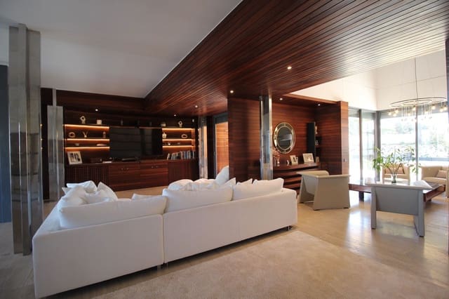 7 bedroom Villa for sale in Dehesa de Campoamor, Orihuela with pool garage - € 3,950,000 (Ref: 8934808)