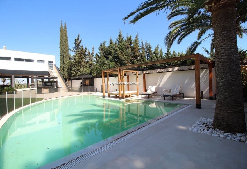 7 sypialnia Willa na sprzedaż w Dehesa de Campoamor z basenem garażem - 3 950 000 € (Ref: 8934808)