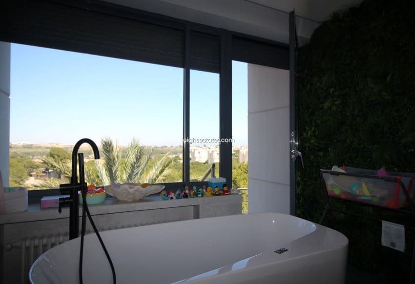 7 sypialnia Willa na sprzedaż w Dehesa de Campoamor z basenem garażem - 3 950 000 € (Ref: 8934808)