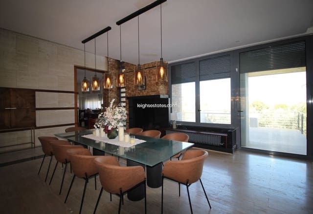 7 sypialnia Willa na sprzedaż w Dehesa de Campoamor, Orihuela z basenem garażem - 3 950 000 € (Ref: 8934808)