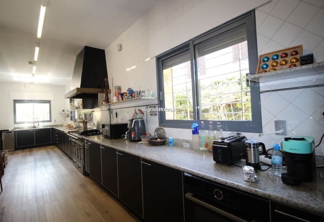 7 sypialnia Willa na sprzedaż w Dehesa de Campoamor, Orihuela z basenem garażem - 3 950 000 € (Ref: 8934808)