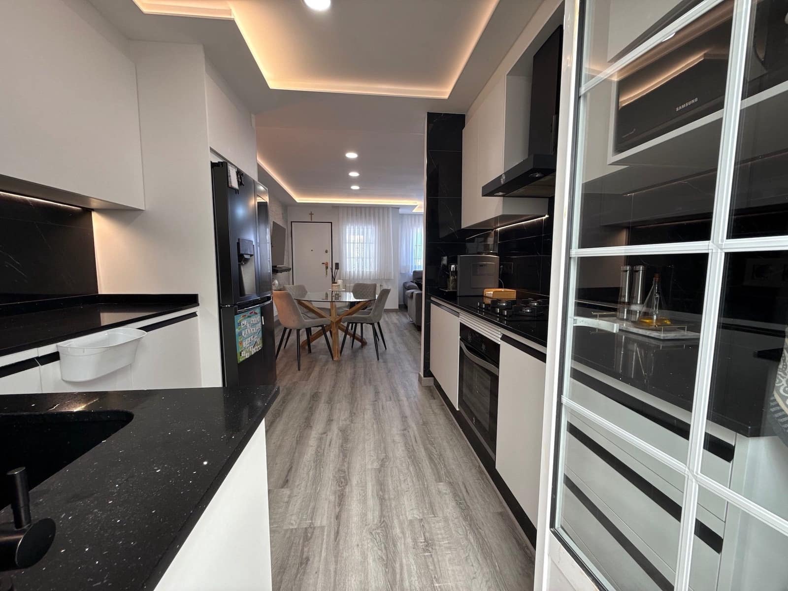 3 sypialnia Dom na sprzedaż w Villamartin z basenem garażem - 259 000 € (Ref: 8975781)