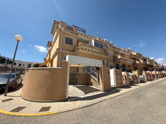 3 bedroom Townhouse for sale in Villamartin, Orihuela with pool garage - € 259,000 (Ref: 8975781)