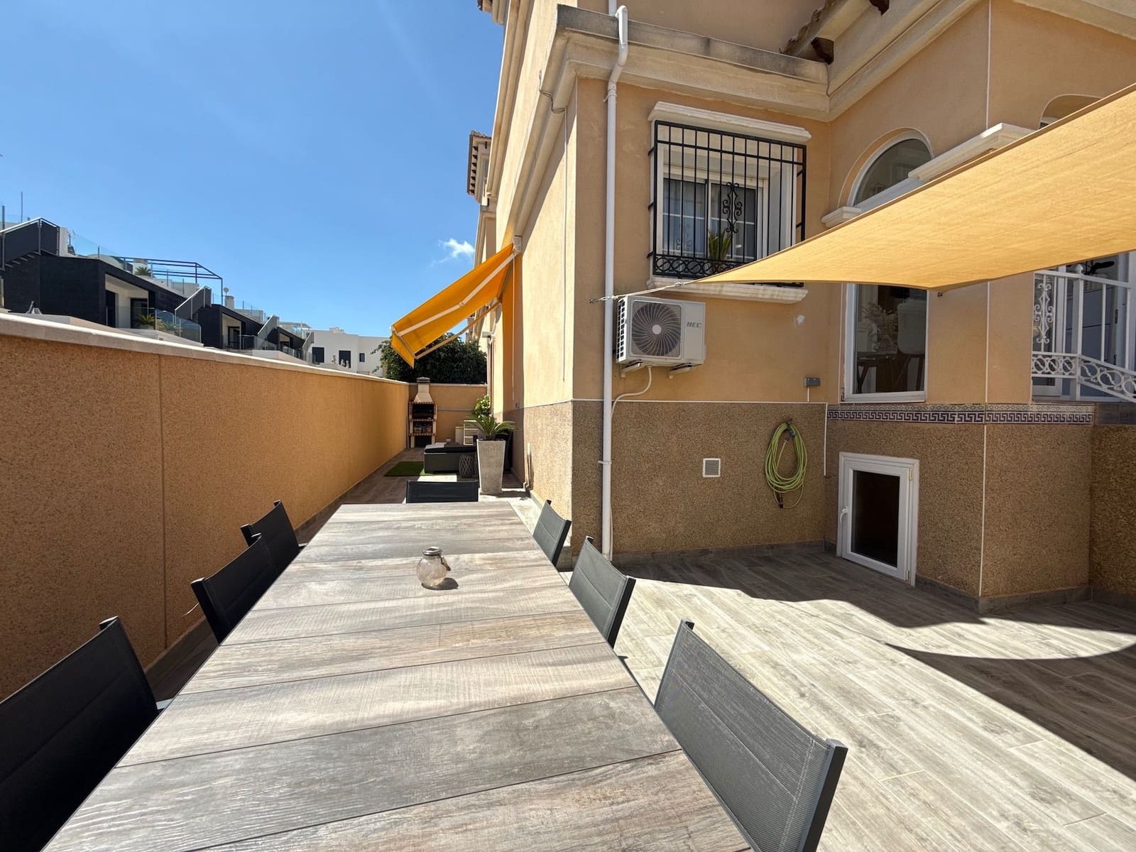 3 sypialnia Dom na sprzedaż w Villamartin z basenem garażem - 259 000 € (Ref: 8975781)