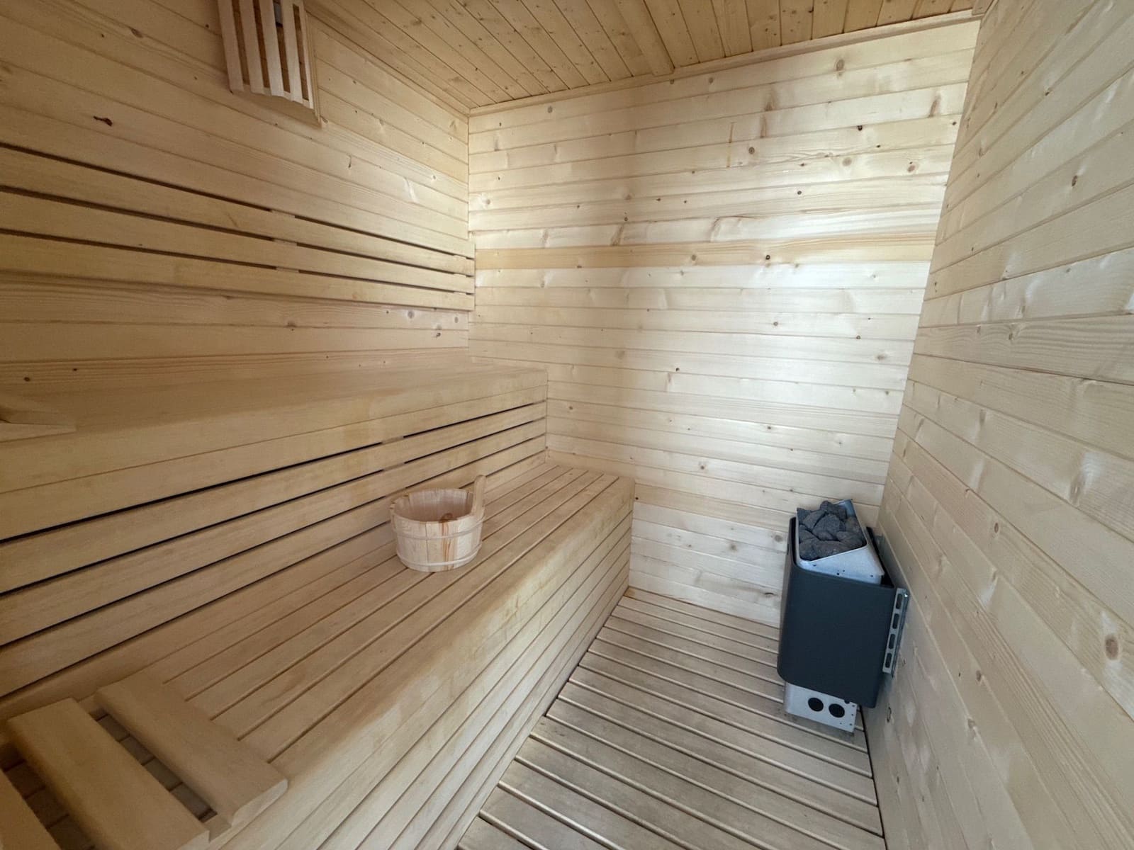 3 bedroom Apartment for sale in Playa Flamenca with pool garage - € 485,000 (Ref: 9000759)