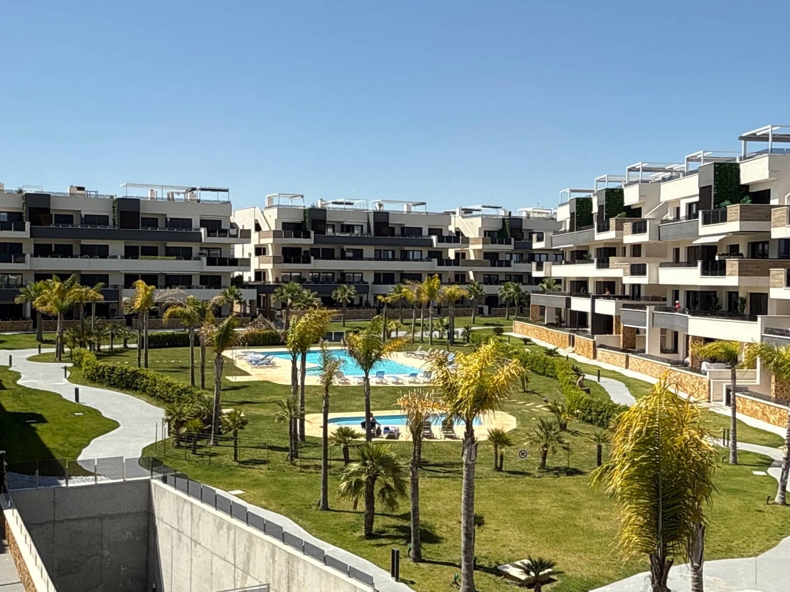 3 bedroom Apartment for sale in Playa Flamenca with pool garage - € 485,000 (Ref: 9000759)
