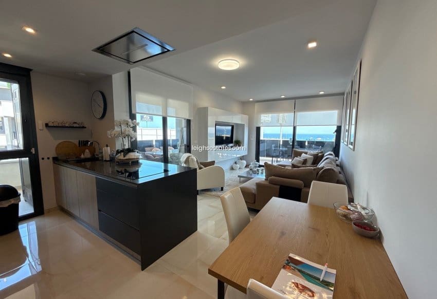 3 chambre Appartement à vendre à Playa Flamenca avec piscine - 485 000 € (Ref: 9000759)