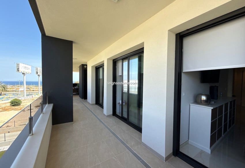 3 chambre Appartement à vendre à Playa Flamenca avec piscine - 485 000 € (Ref: 9000759)