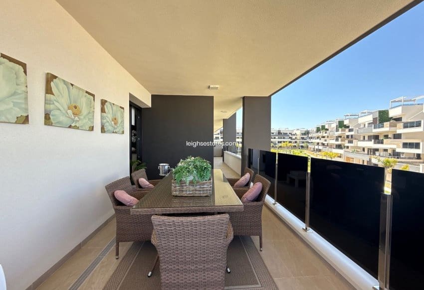 3 chambre Appartement à vendre à Playa Flamenca avec piscine - 485 000 € (Ref: 9000759)