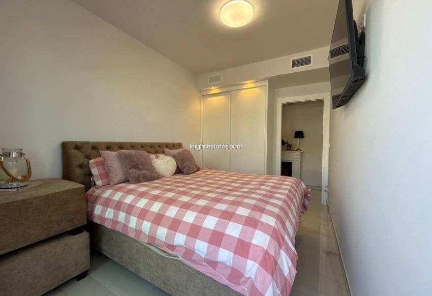 3 chambre Appartement à vendre à Playa Flamenca avec piscine - 485 000 € (Ref: 9000759)