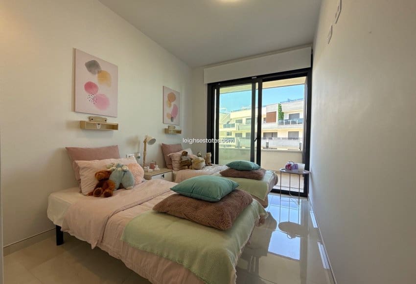 3 chambre Appartement à vendre à Playa Flamenca avec piscine - 485 000 € (Ref: 9000759)