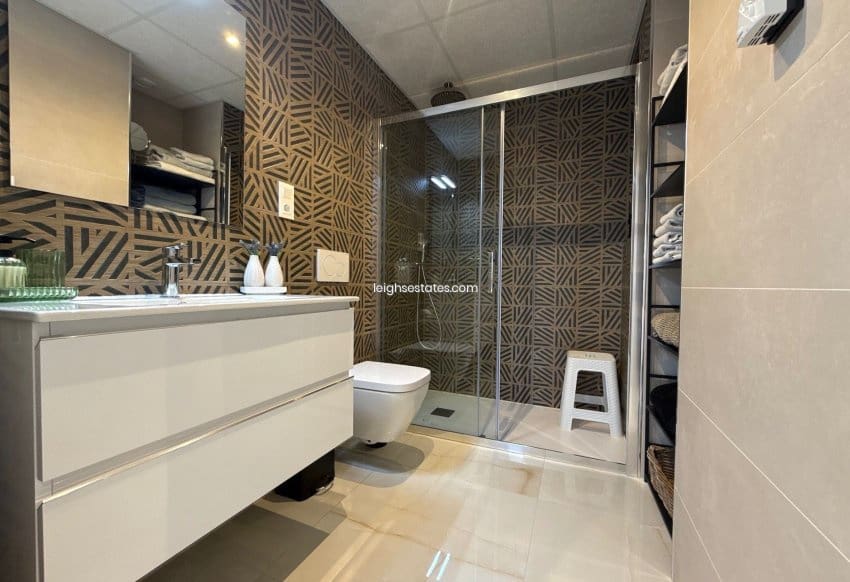 3 chambre Appartement à vendre à Playa Flamenca avec piscine - 485 000 € (Ref: 9000759)