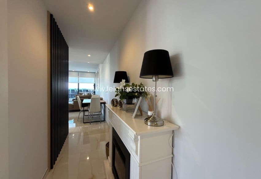 3 makuuhuone Huoneisto myytävänä paikassa Playa Flamenca mukana uima-altaan - 485 000 € (Ref: 9000759)