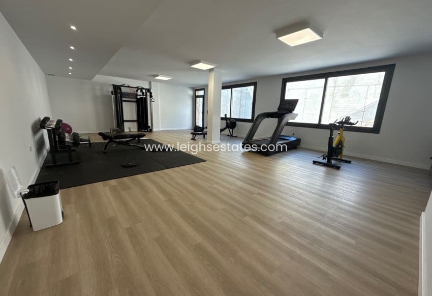 3 makuuhuone Huoneisto myytävänä paikassa Playa Flamenca mukana uima-altaan - 485 000 € (Ref: 9000759)