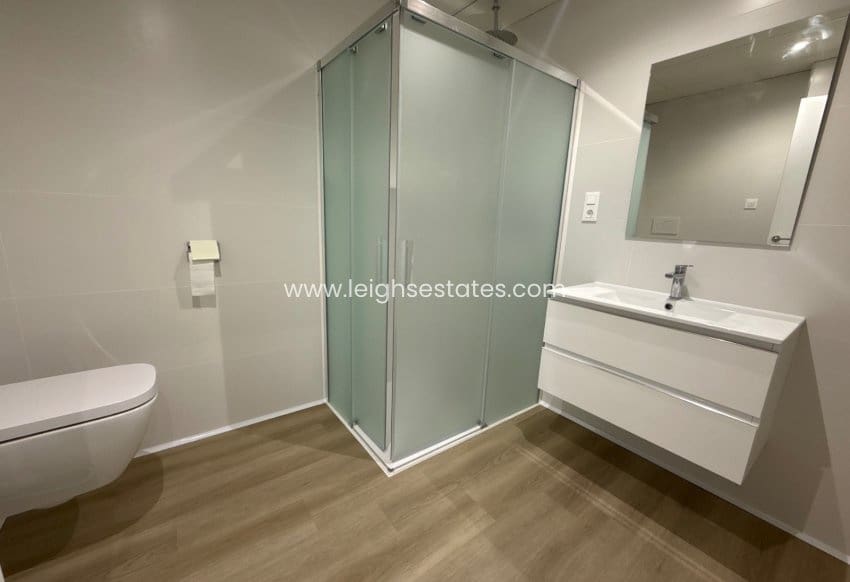 3 makuuhuone Huoneisto myytävänä paikassa Playa Flamenca mukana uima-altaan - 485 000 € (Ref: 9000759)