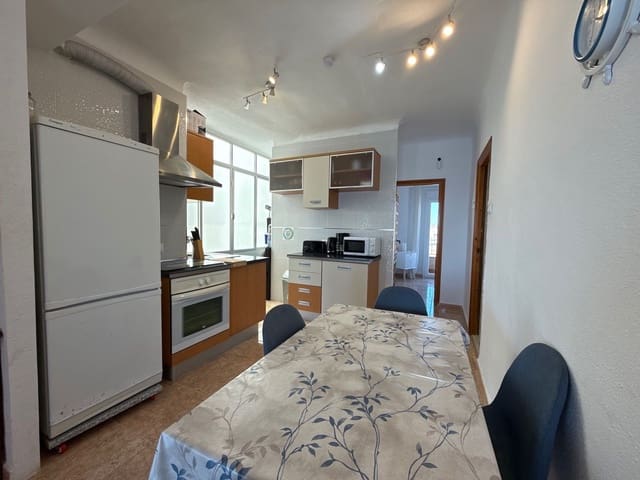 Apartamento de 3 habitaciones en Torrevieja en venta - 275.000 € (Ref: 9010412)