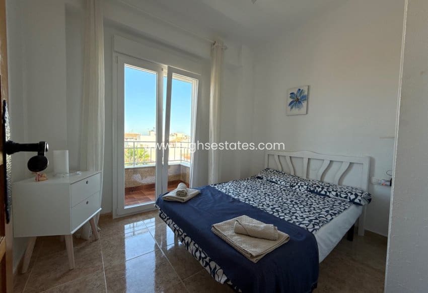 3 chambre Appartement à vendre à Torrevieja - 275 000 € (Ref: 9010412)