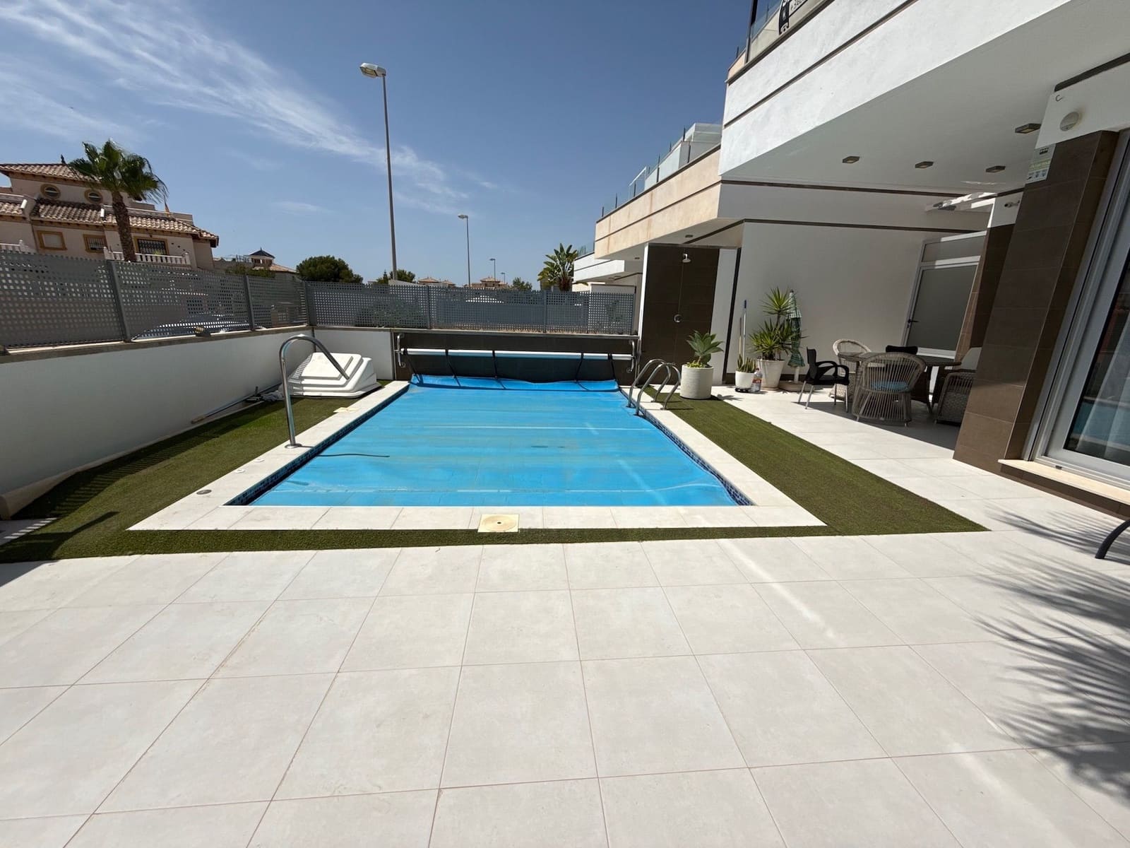 3 bedroom Villa for sale in Orihuela Costa with pool garage - € 405,000 (Ref: 9077755)