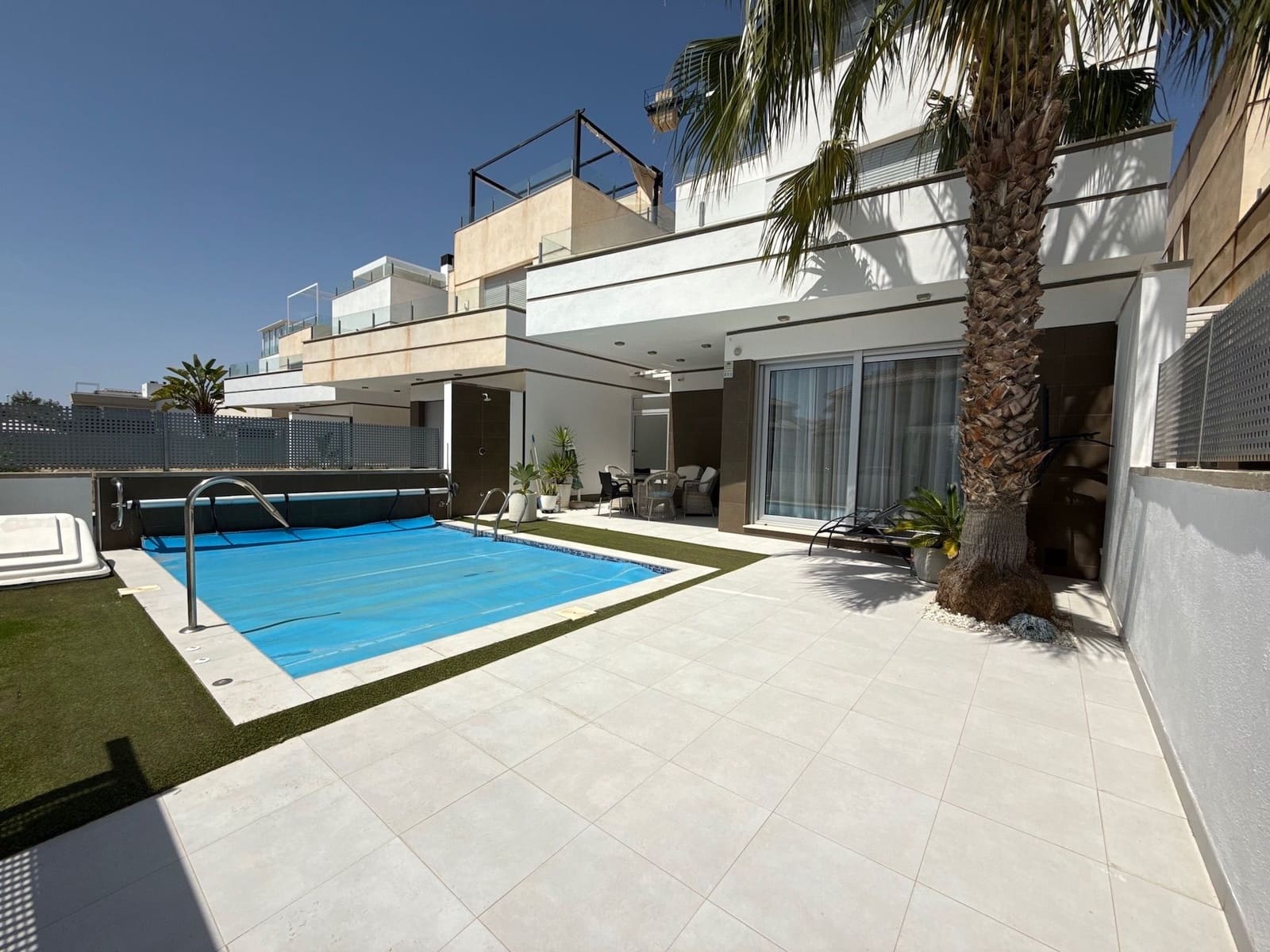 3 bedroom Villa for sale in Orihuela Costa with pool garage - € 405,000 (Ref: 9077755)