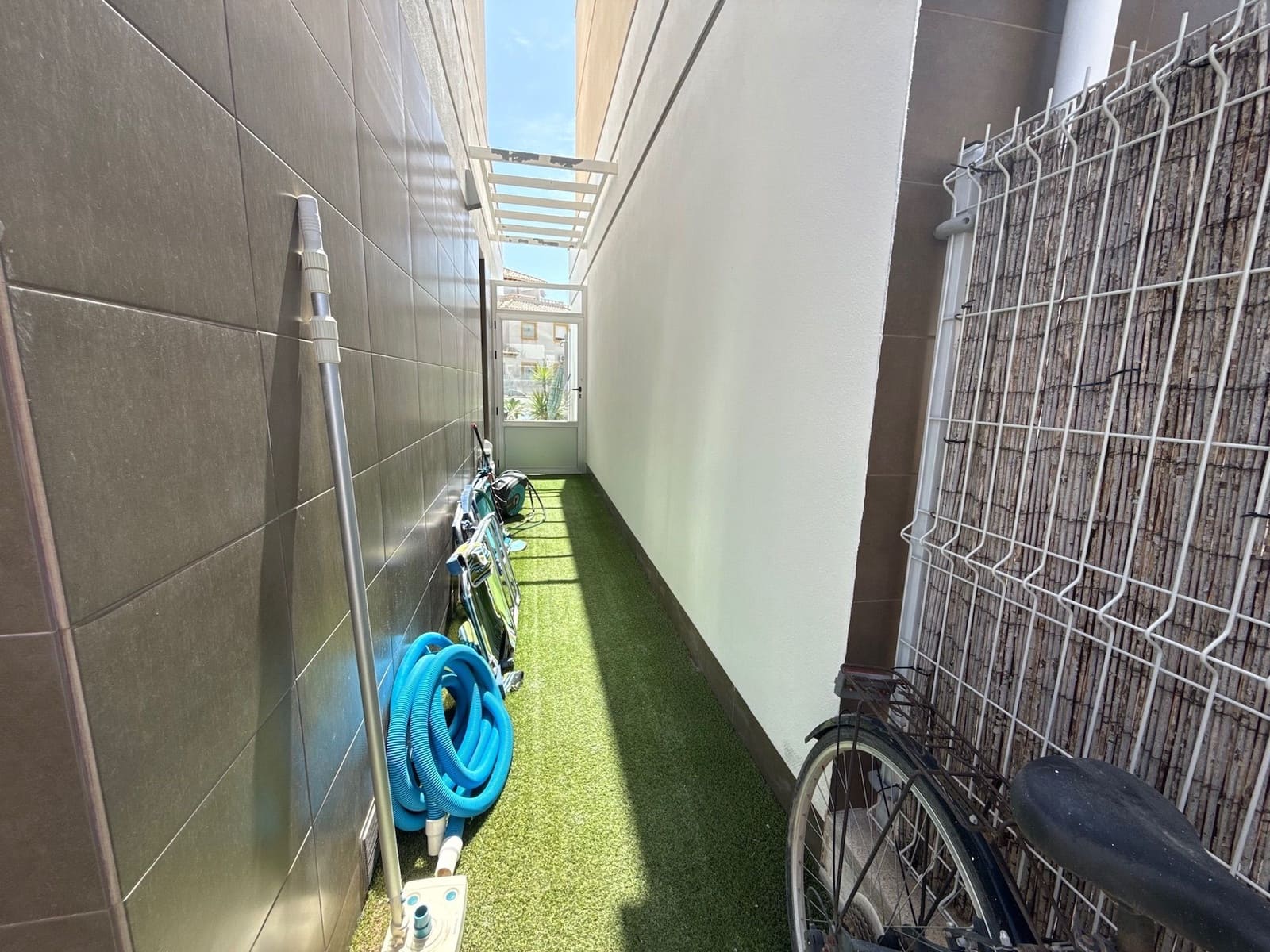 3 bedroom Villa for sale in Orihuela Costa with pool garage - € 405,000 (Ref: 9077755)