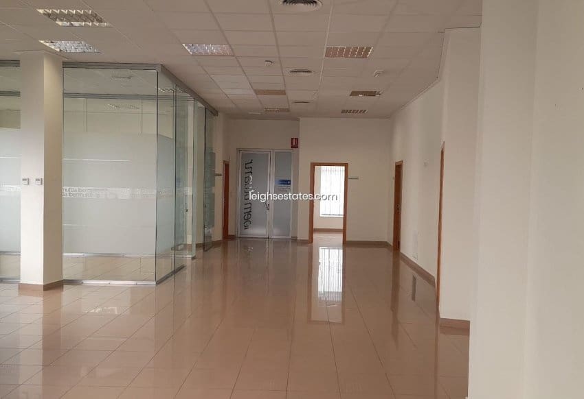 Comercial para venda em San Pedro del Pinatar - 290 000 € (Ref: 9081290)