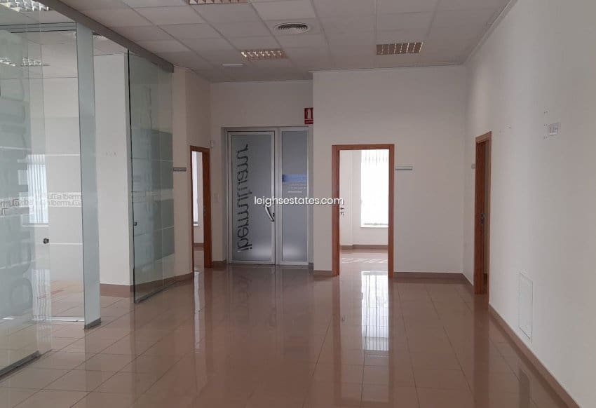 Comercial para venda em San Pedro del Pinatar - 290 000 € (Ref: 9081290)