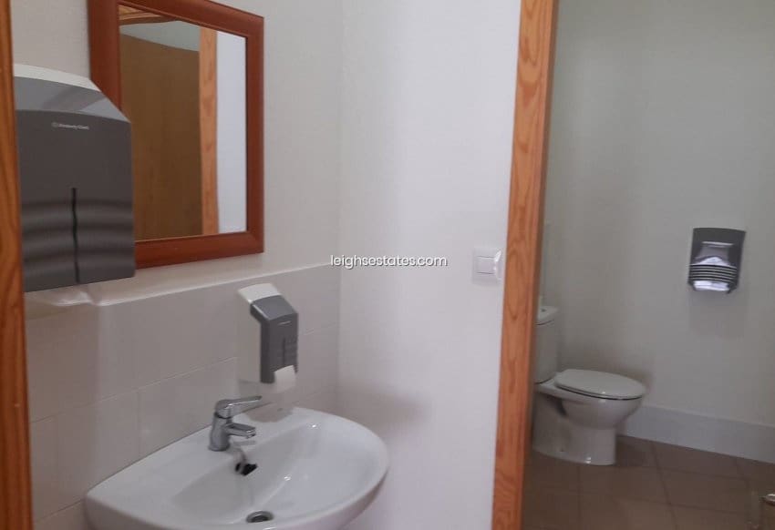 Comercial para venda em San Pedro del Pinatar - 290 000 € (Ref: 9081290)