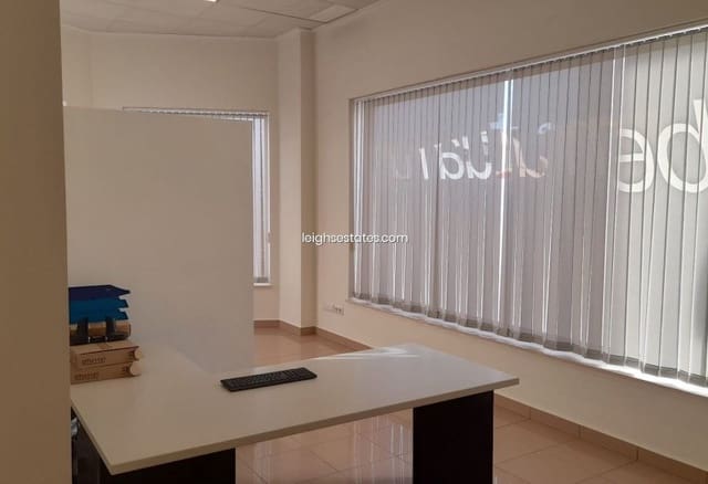 Local Comercial en San Pedro del Pinatar en venta - 290.000 € (Ref: 9081290)