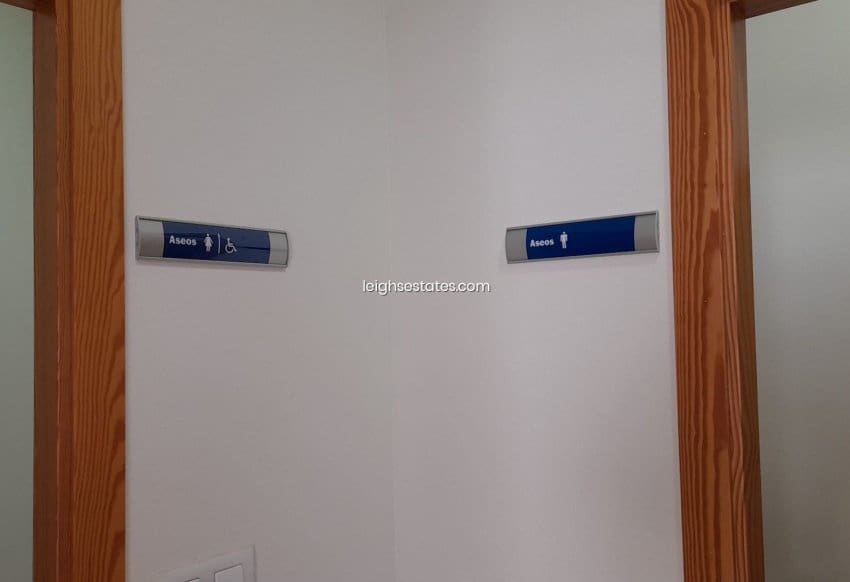 Comercial para venda em San Pedro del Pinatar - 290 000 € (Ref: 9081290)