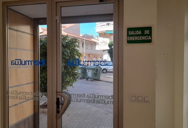 Local Comercial en San Pedro del Pinatar en venta - 290.000 € (Ref: 9081290)