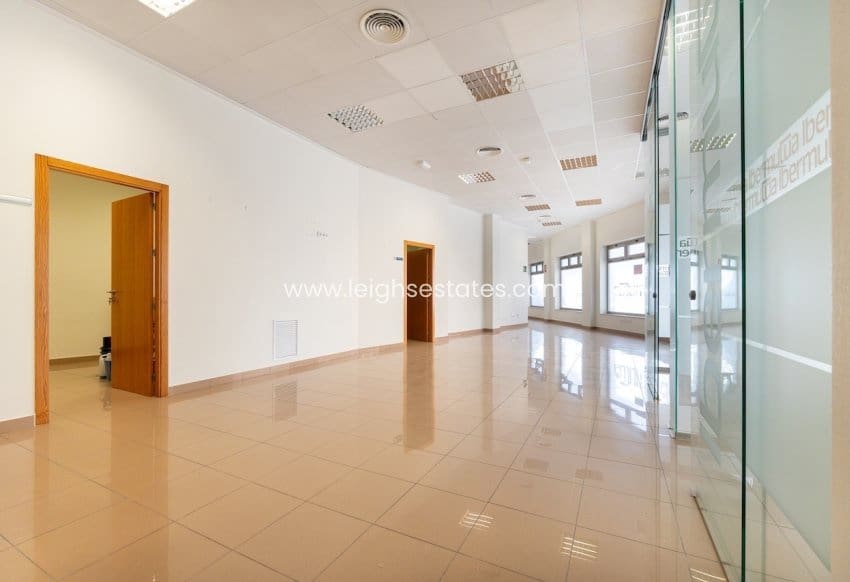 Commercieel te koop in San Pedro del Pinatar - € 259.000 (Ref: 9081290)