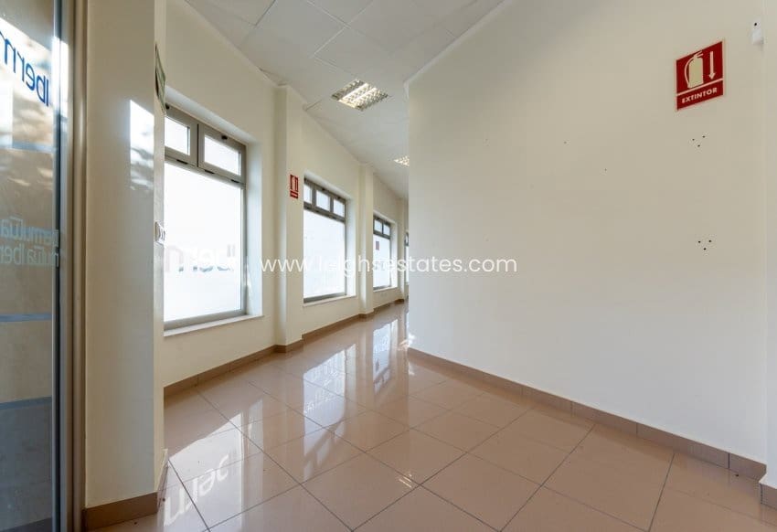 Commercieel te koop in San Pedro del Pinatar - € 259.000 (Ref: 9081290)