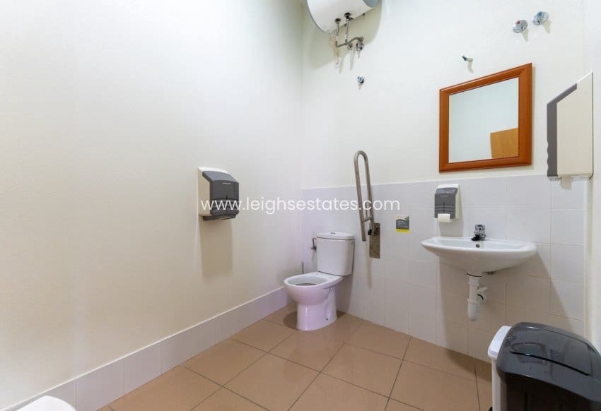 Commercieel te koop in San Pedro del Pinatar - € 259.000 (Ref: 9081290)