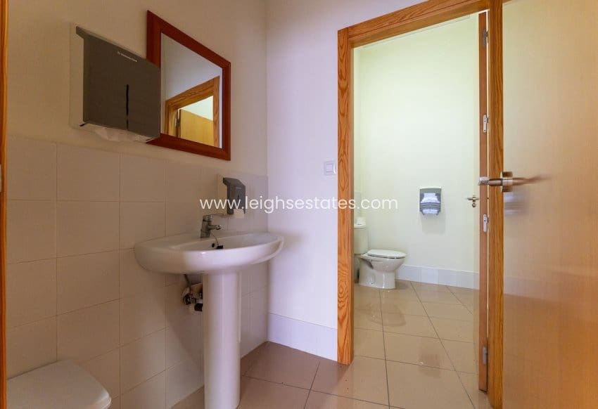Commercieel te koop in San Pedro del Pinatar - € 259.000 (Ref: 9081290)