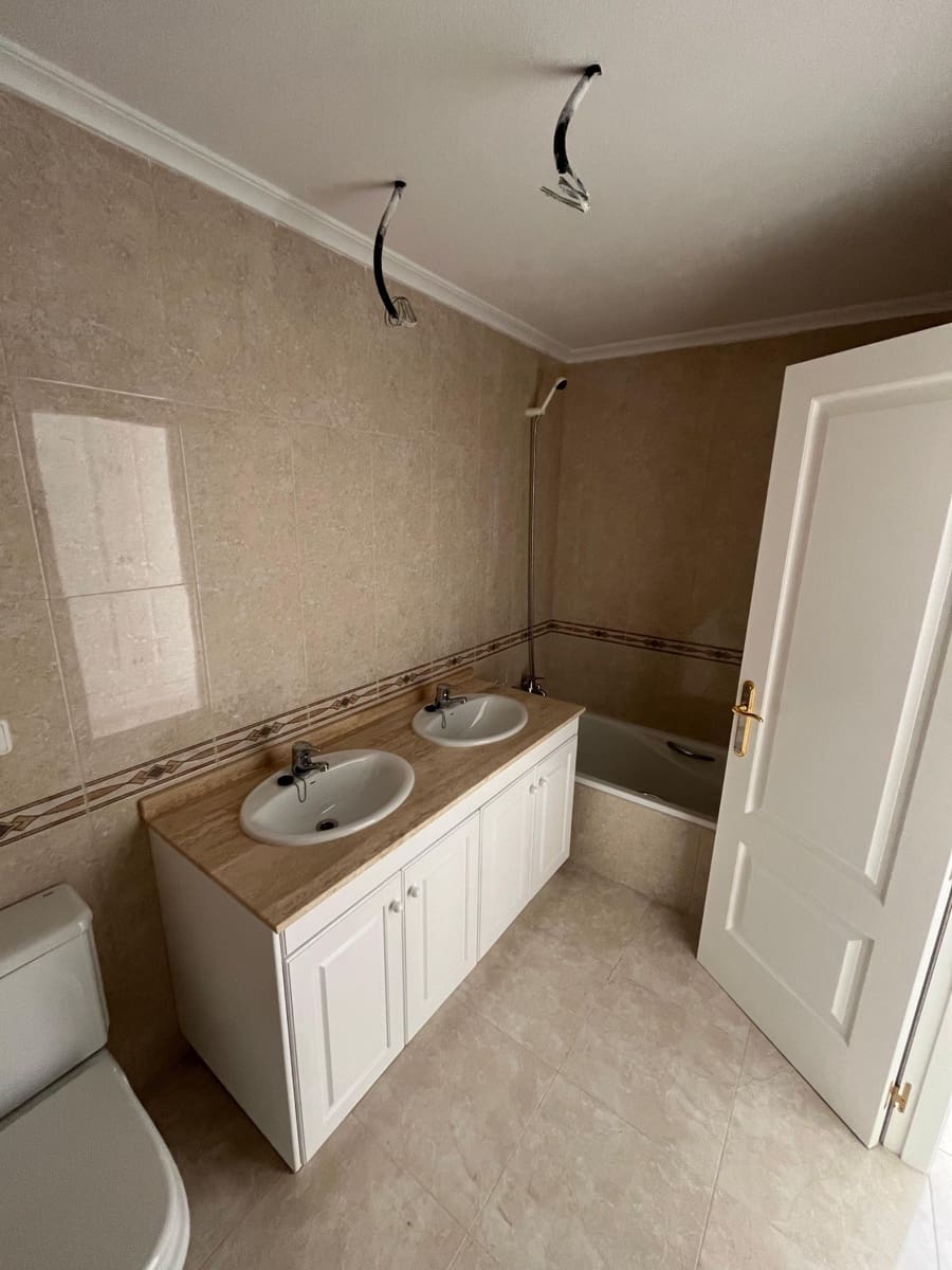 2 bedroom Apartment for sale in Campoamor with pool - € 212,350 (Ref: 9160791)