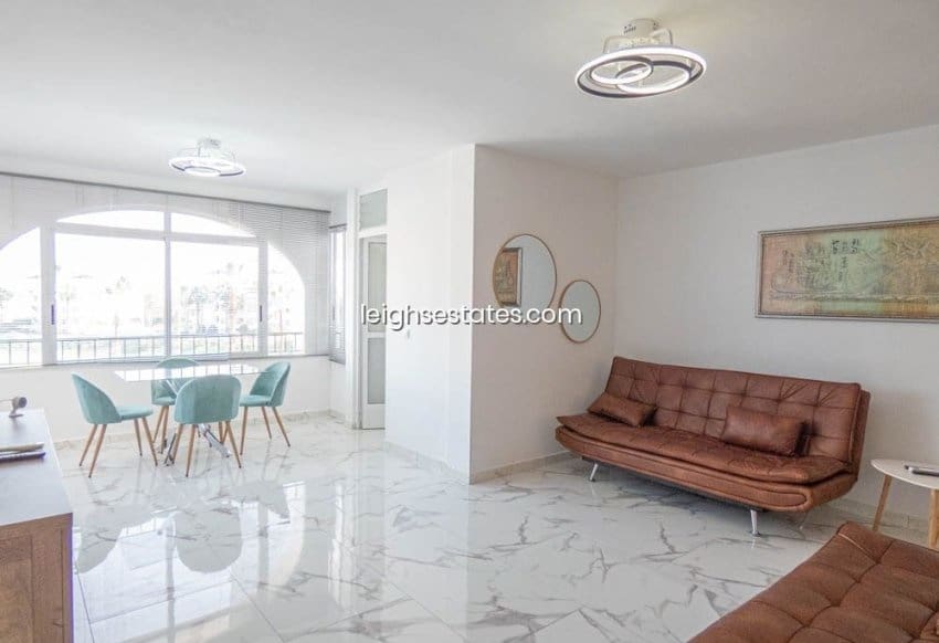 1 bedroom Apartment for sale in Villamartin with pool - € 155,000 (Ref: 9165500)