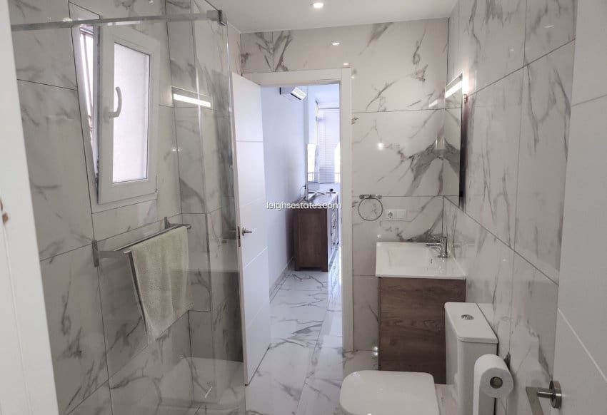 1 bedroom Apartment for sale in Villamartin with pool - € 155,000 (Ref: 9165500)