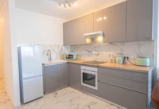 Apartamento de 1 habitación en Villamartin, Orihuela en venta con piscina - 155.000 € (Ref: 9165500)