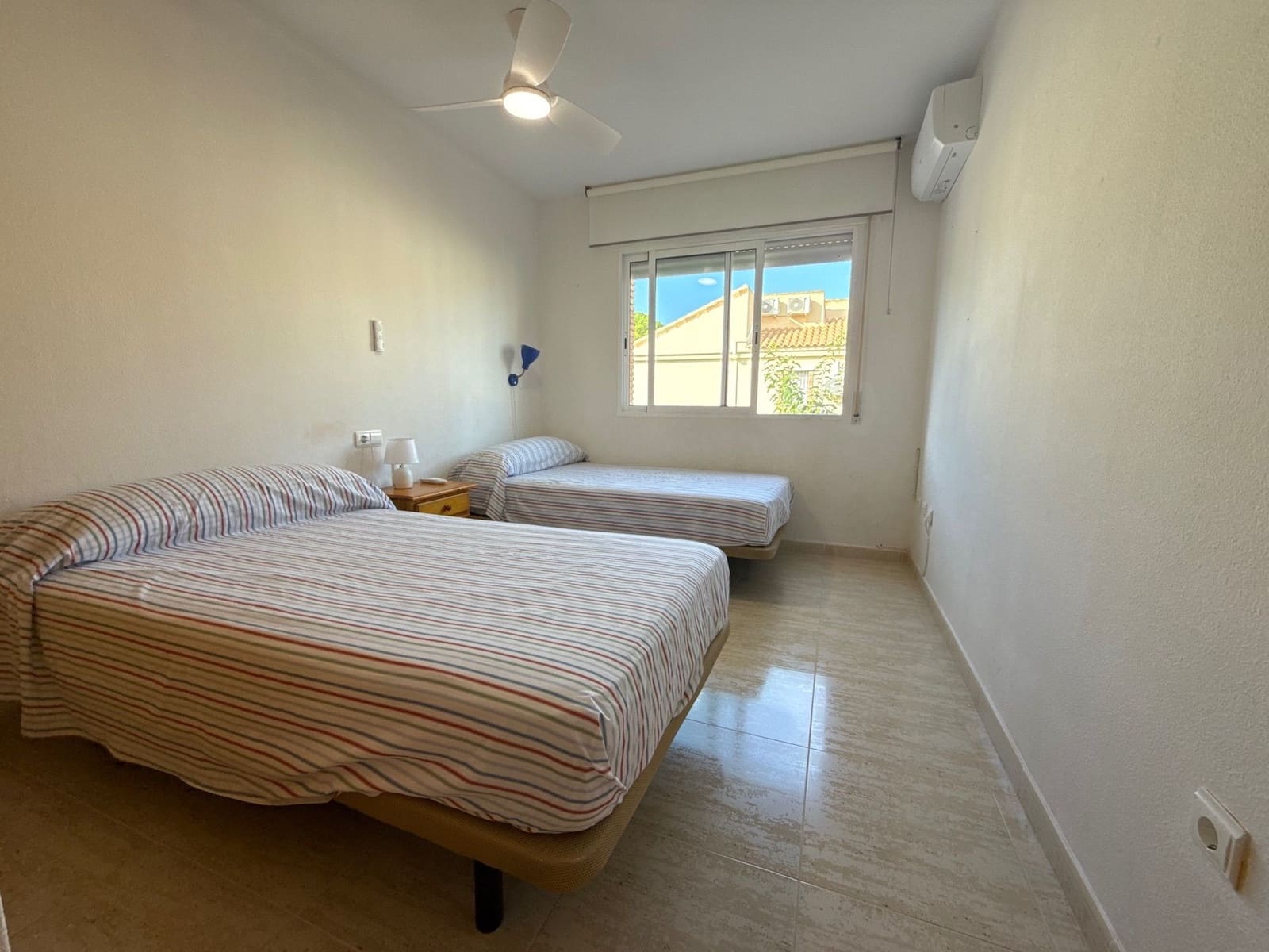 Casa de 4 habitaciones en Dehesa de Campoamor en venta con garaje - 355.000 € (Ref: 9209077)